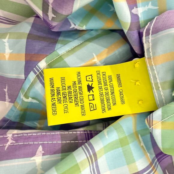 Robert Graham Button Front Short Sleeve Shirt ECUADOR Shark Print Purple Green M - Picture 7 of 10